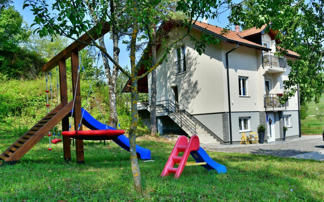 Apartmani Zagi Rakovica Bagian luar foto
