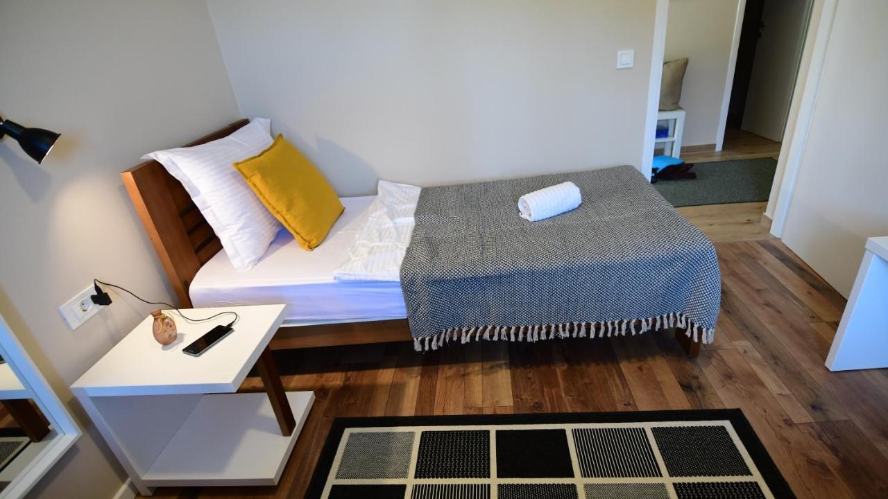 Apartmani Zagi Rakovica Bagian luar foto
