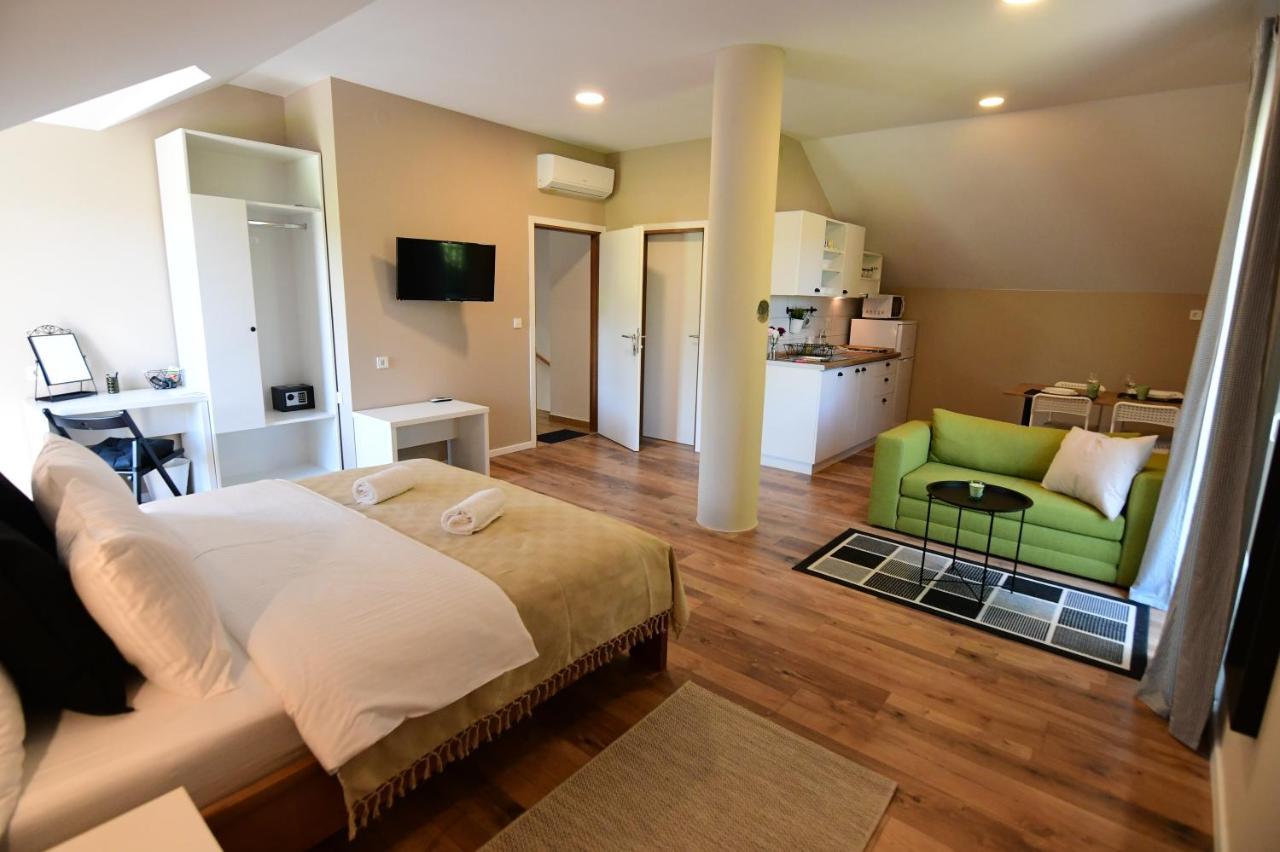 Apartmani Zagi Rakovica Bagian luar foto