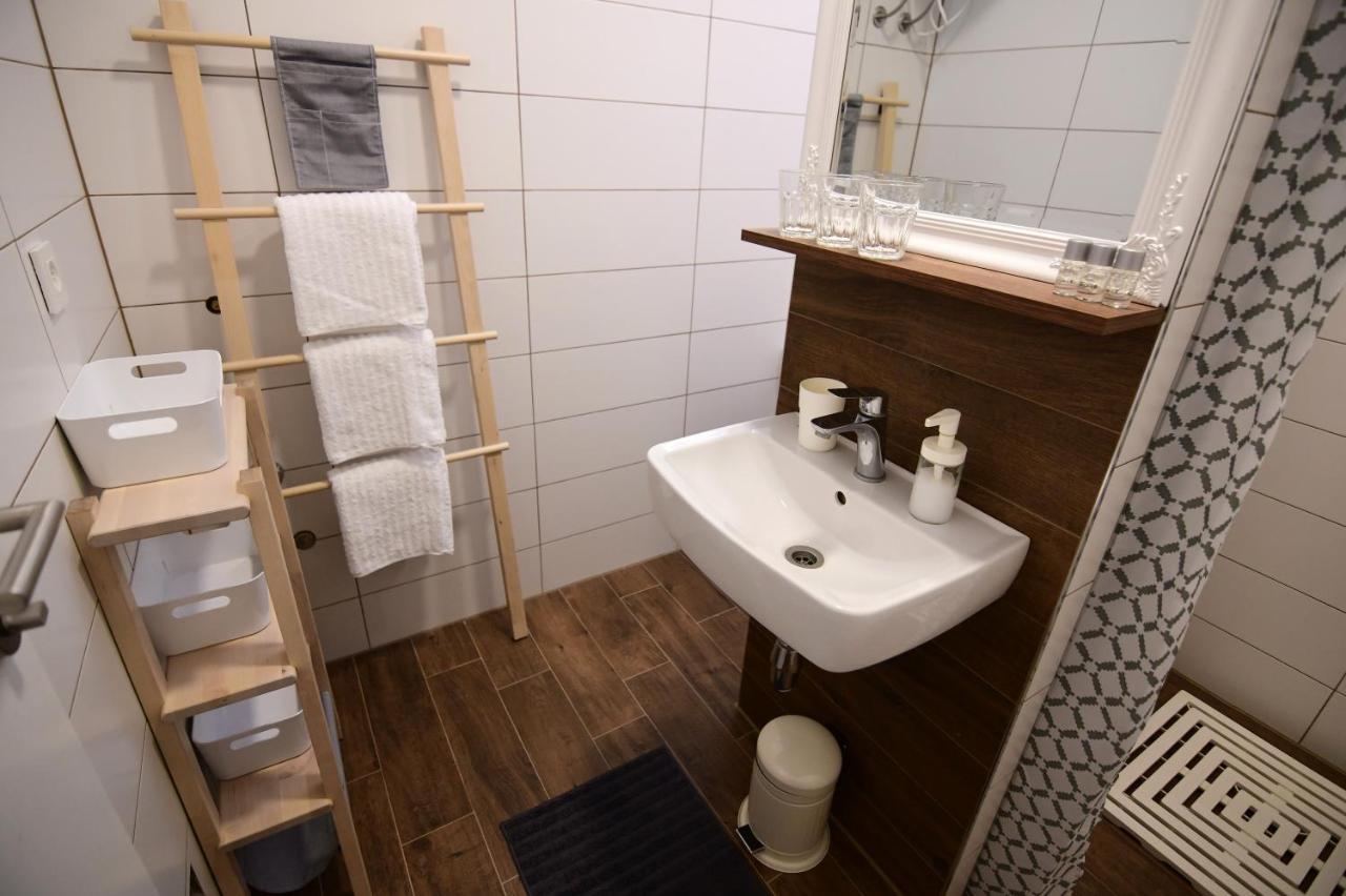 Apartmani Zagi Rakovica Bagian luar foto