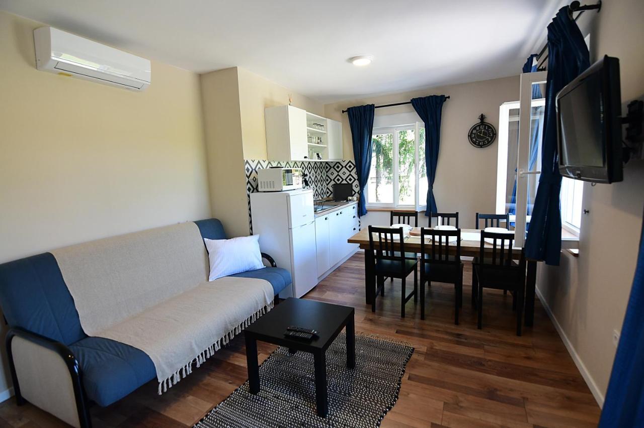 Apartmani Zagi Rakovica Bagian luar foto